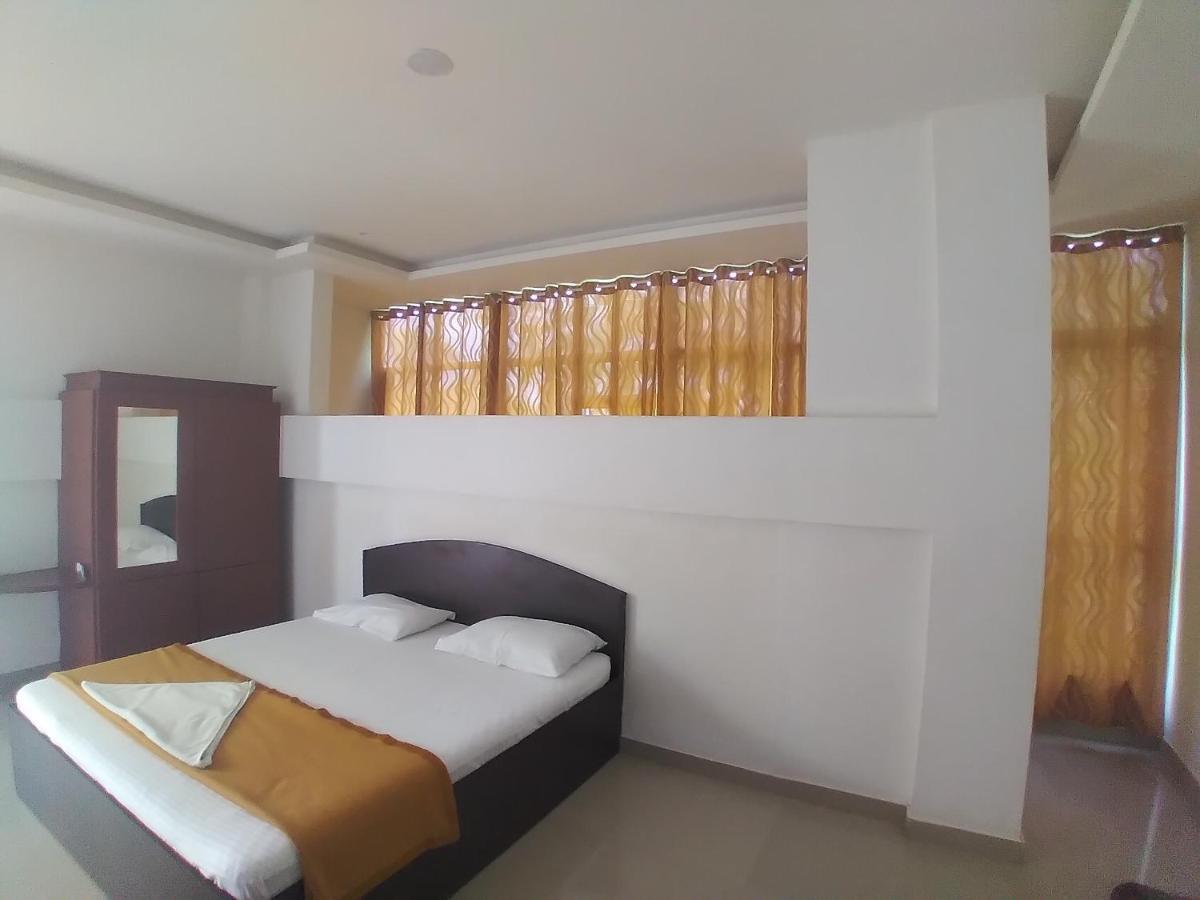 Thabasiya Resorts Kuzhittura 外观 照片
